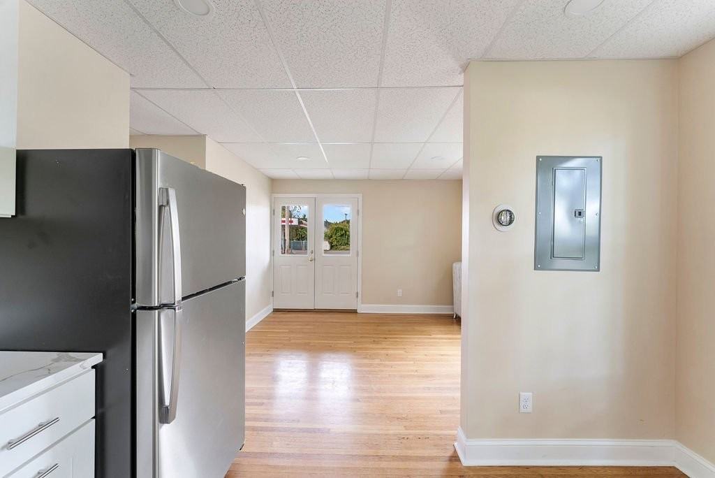 226 Court St #2 - Photo 3 of 10