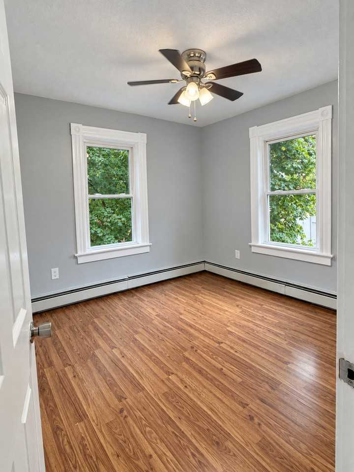 268 Washington St #2 - Photo 5 of 11