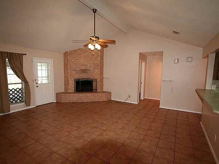 9446 Chartermoss Cir - Photo 2 of 12