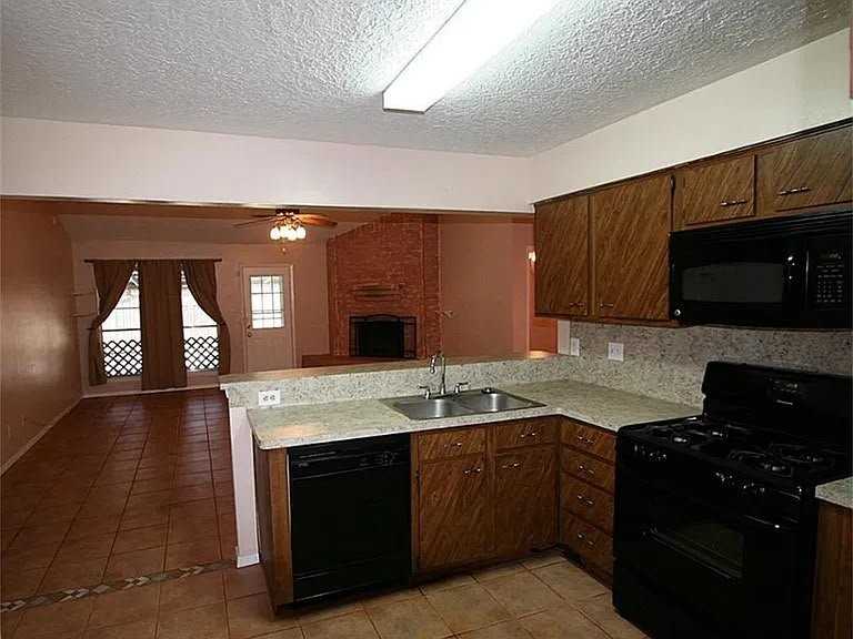 9446 Chartermoss Cir - Photo 5 of 12