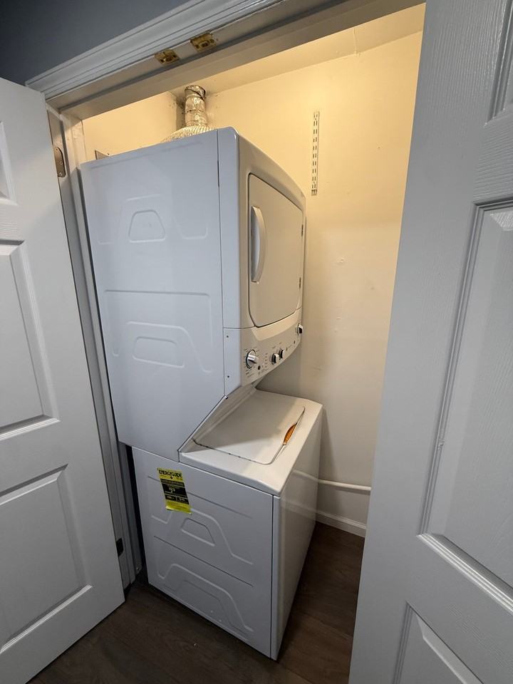 308 Passaic Ave - Photo 7 of 15