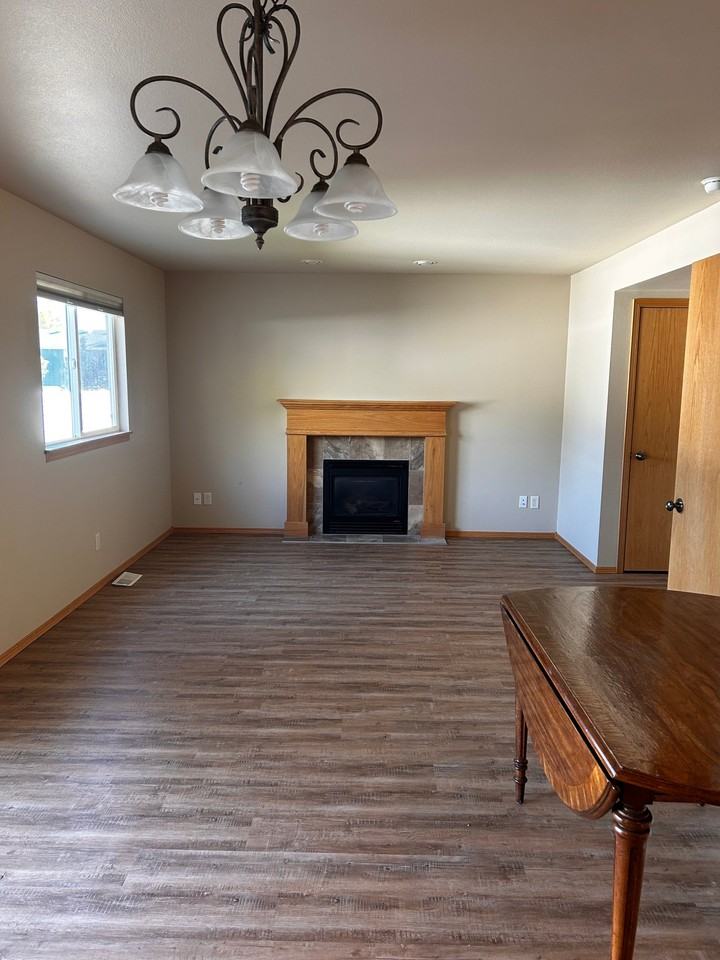 1226 Cottonwood Blvd #22 - Photo 2 of 13