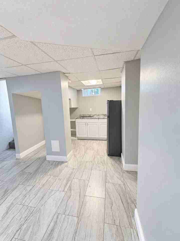 118 Francis Ave - Photo 6 of 8