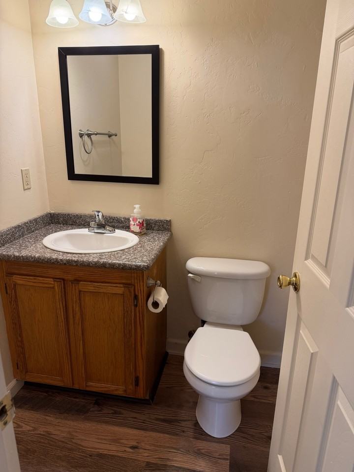 1921 Lime Ave #B - Photo 3 of 9