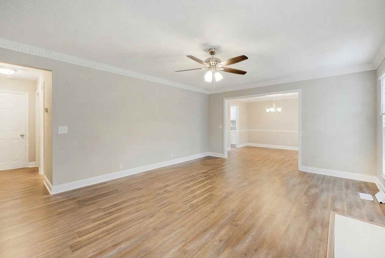 101 Heathcote Ct - Photo 3 of 12