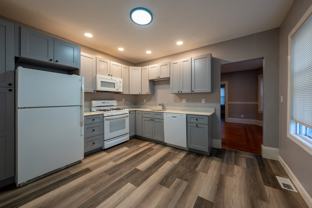 92 Glendale St #1 - Photo 1 of 1