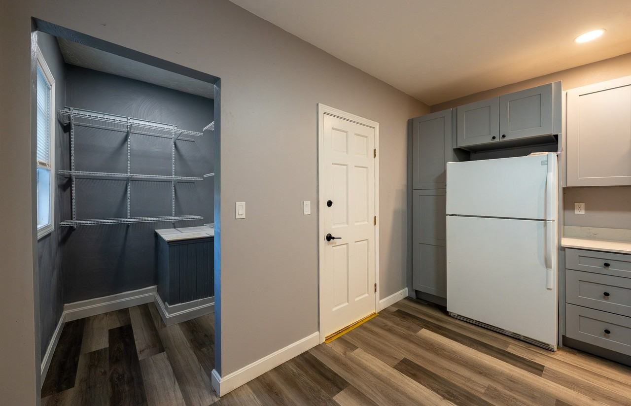 92 Glendale St #1 - Photo 4 of 13
