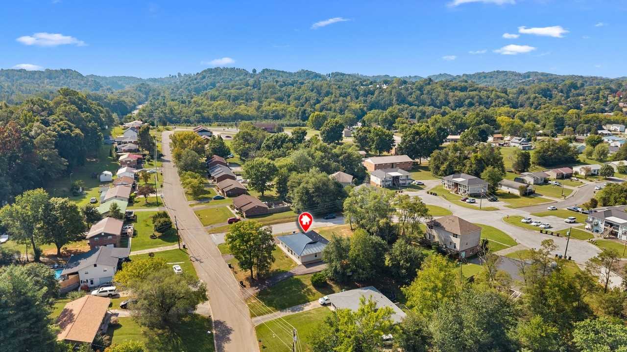 814 Gaston St - Photo 7 of 20