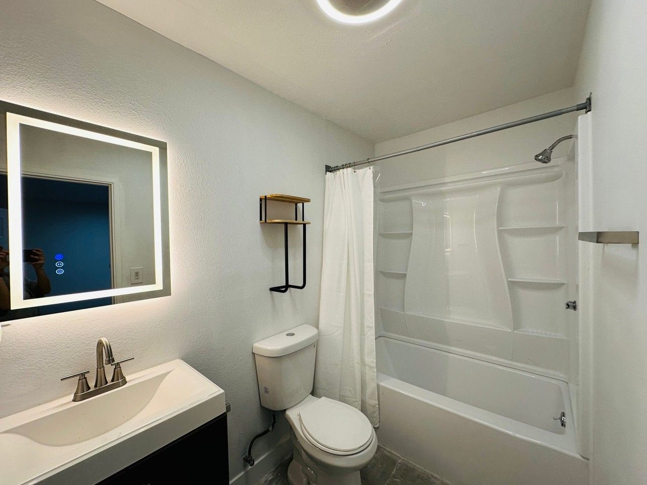 2707 Cridge St - Photo 7 of 8