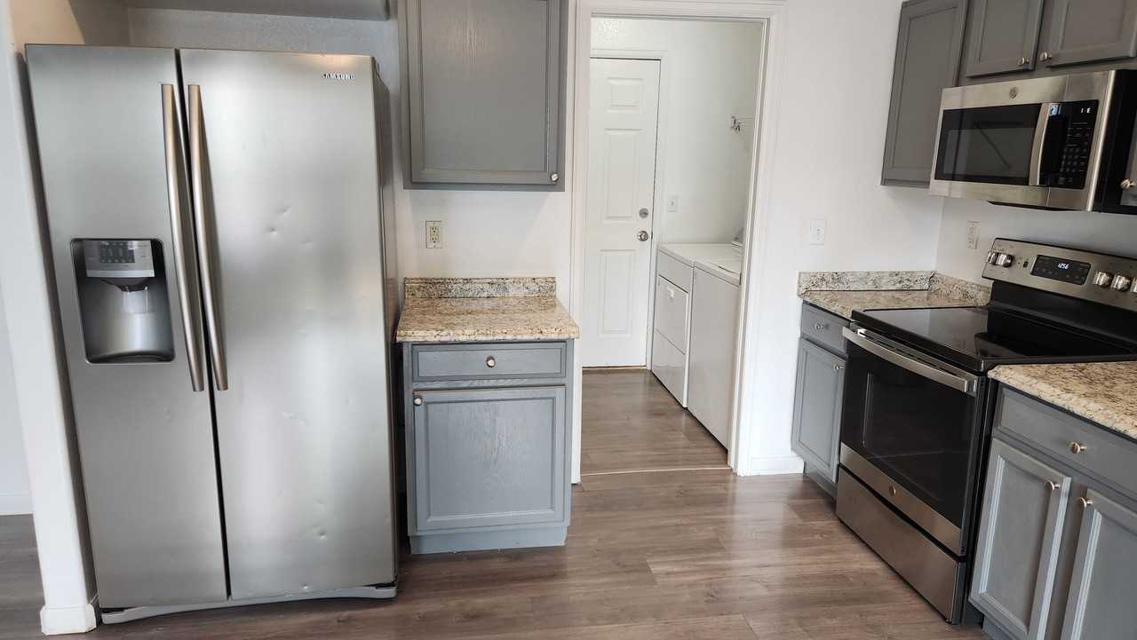 2482 E 110th Pl - Photo 6 of 18