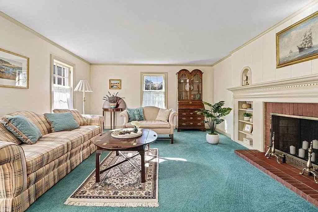 105 Faxon Park Rd - Photo 2 of 10