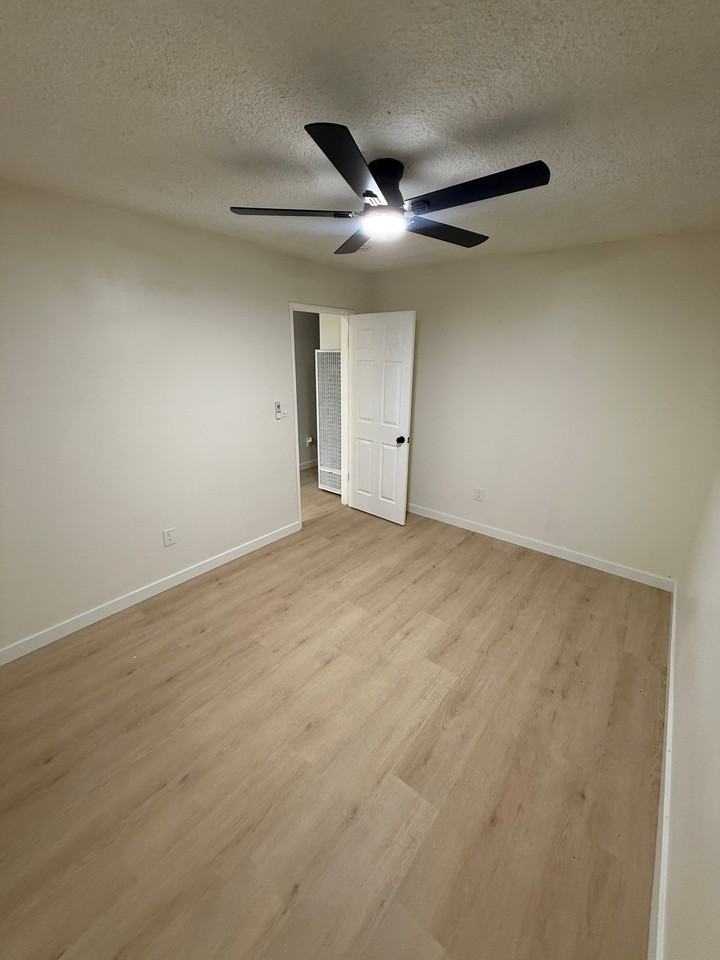 1651 251st St - Photo 3 of 7
