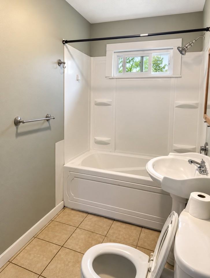 178 8th St #1 - Photo 5 of 7