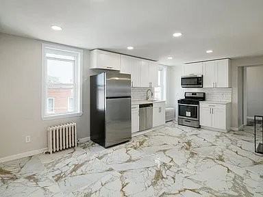 1800 Hoffman St Philadelphia, Pa 19145, Usa #A - Photo 3 of 13
