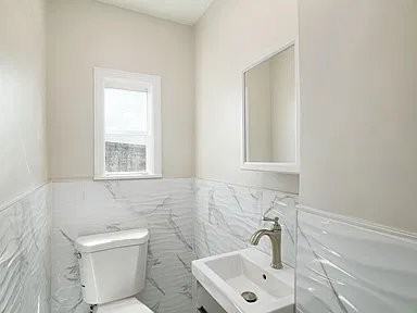 1800 Hoffman St Philadelphia, Pa 19145, Usa #A - Photo 7 of 13