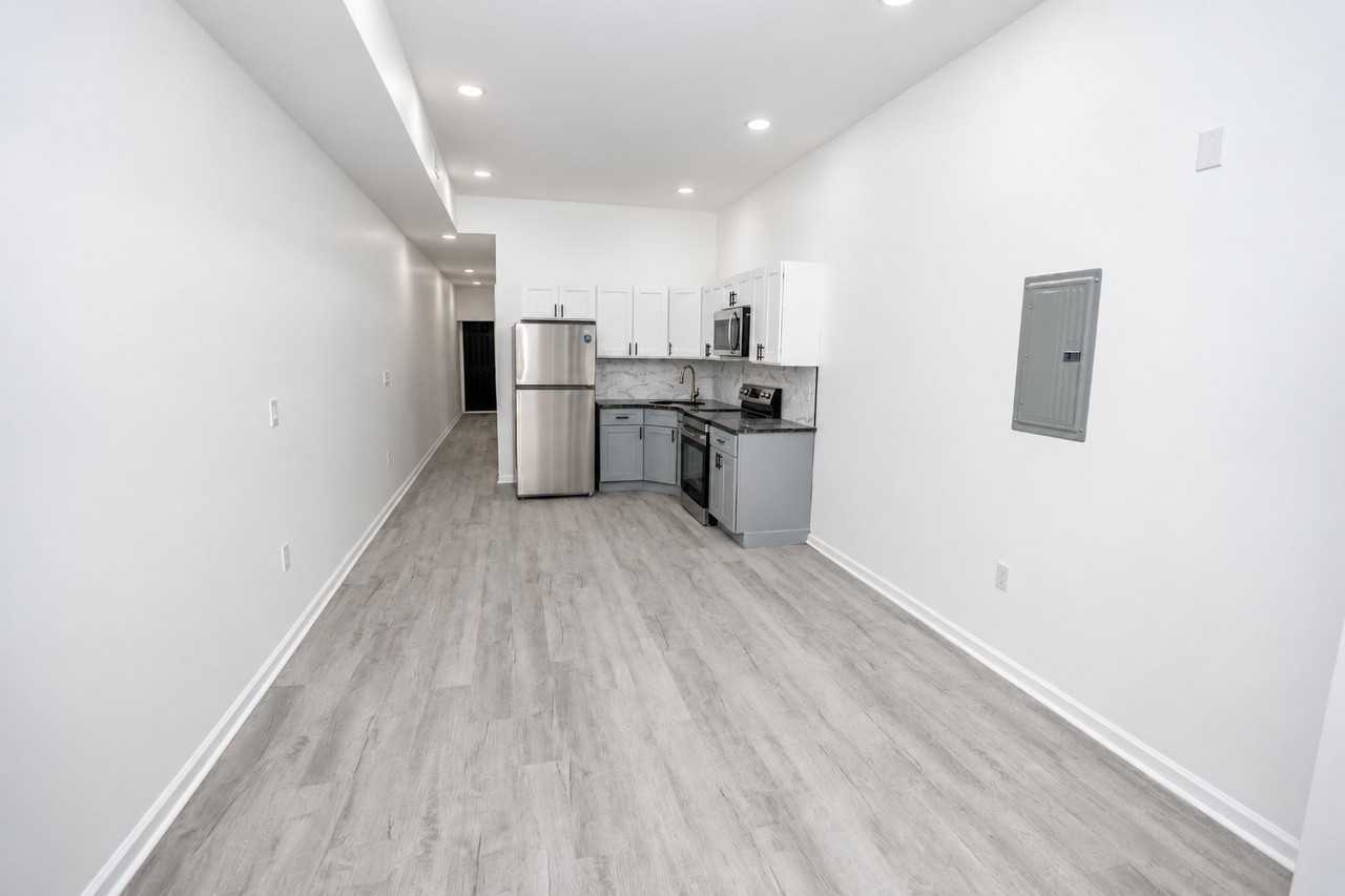 1325 S 52nd St - Photo 4 of 13