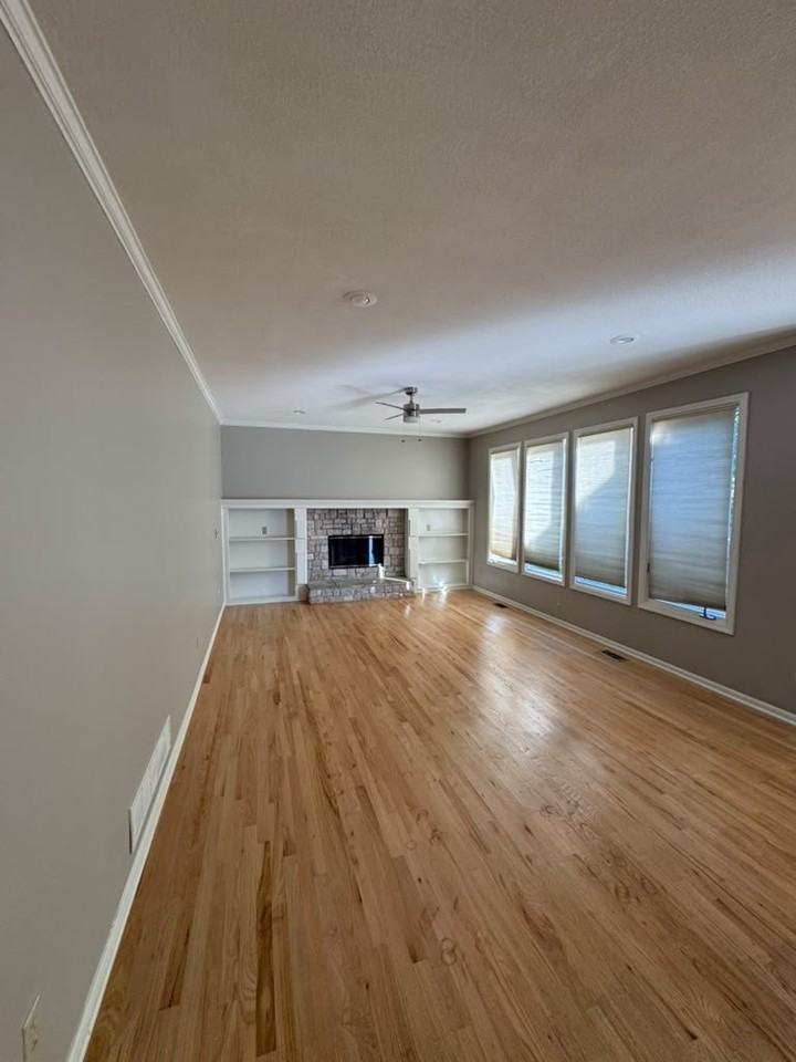 5605 W 157th Pl - Photo 2 of 20
