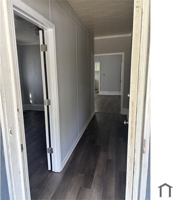 4305 Pulaski St - Photo 3 of 11