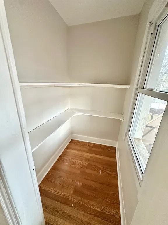 255 Coleman St - Photo 7 of 11