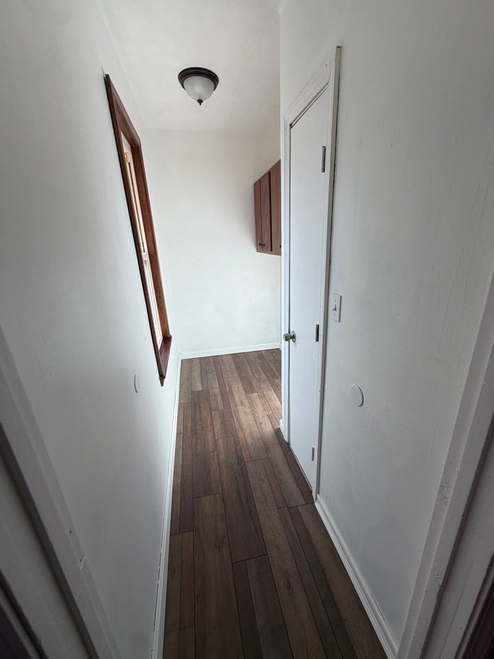 25 Woodbine St #2 - Photo 4 of 9