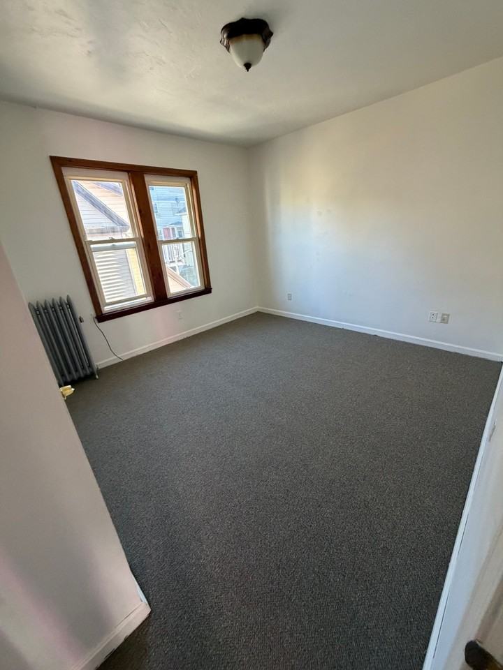 25 Woodbine St #2 - Photo 6 of 9