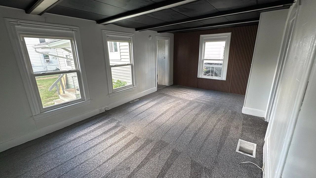 622 S 2nd St #2 - Photo 2 of 5