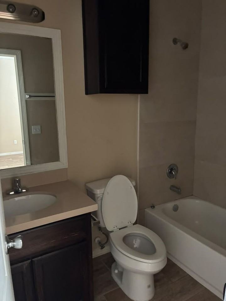 3009 Basil Dr #4 - Photo 5 of 8