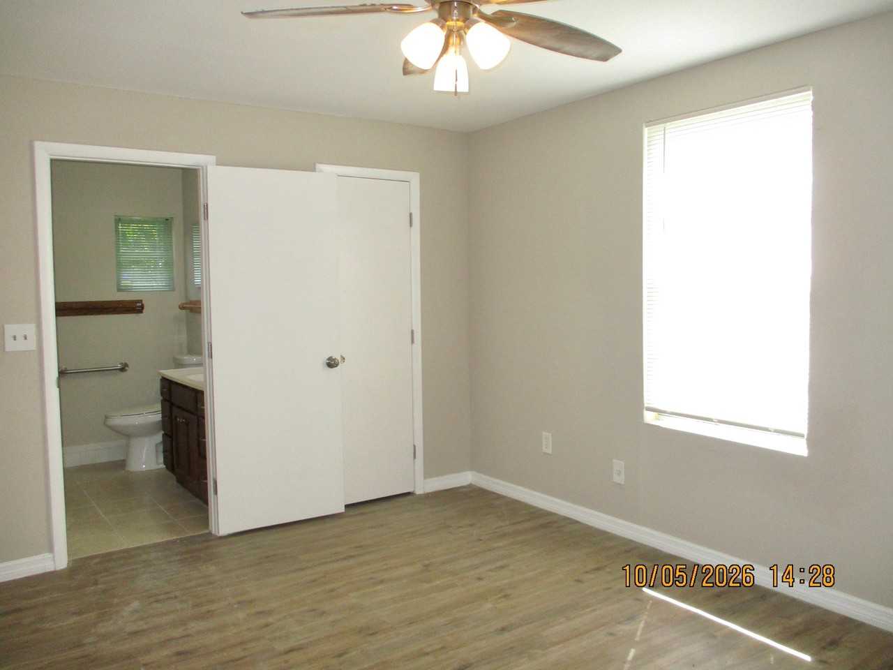 228 S Keech St - Photo 6 of 15