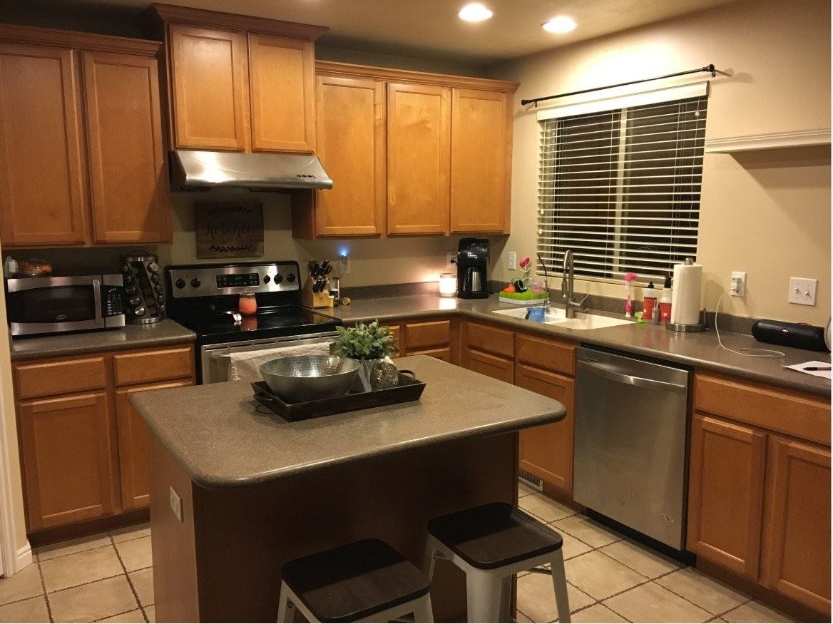 2828 W Shady Bend Ln - Photo 2 of 9
