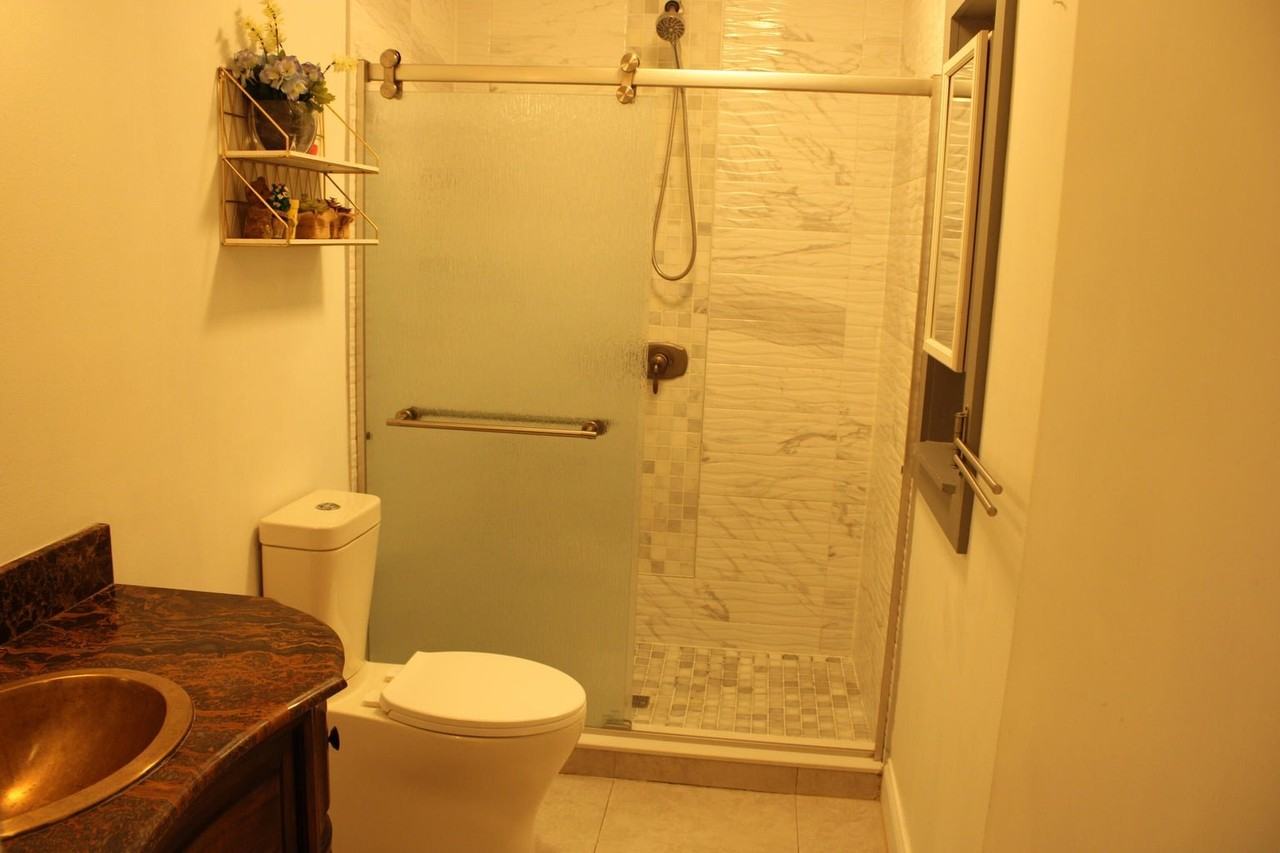 5337 Nwst A #A - Photo 3 of 4