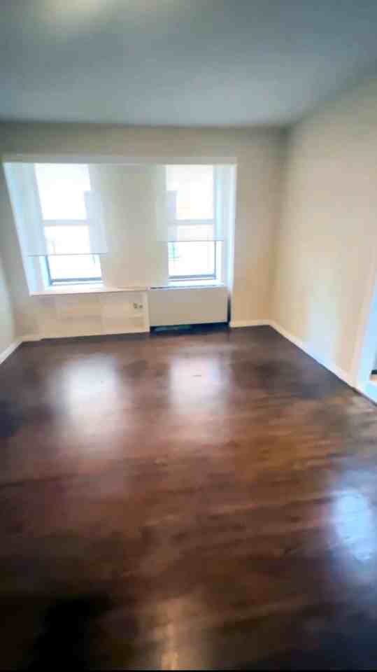 571 Academy St - Photo 7 of 13