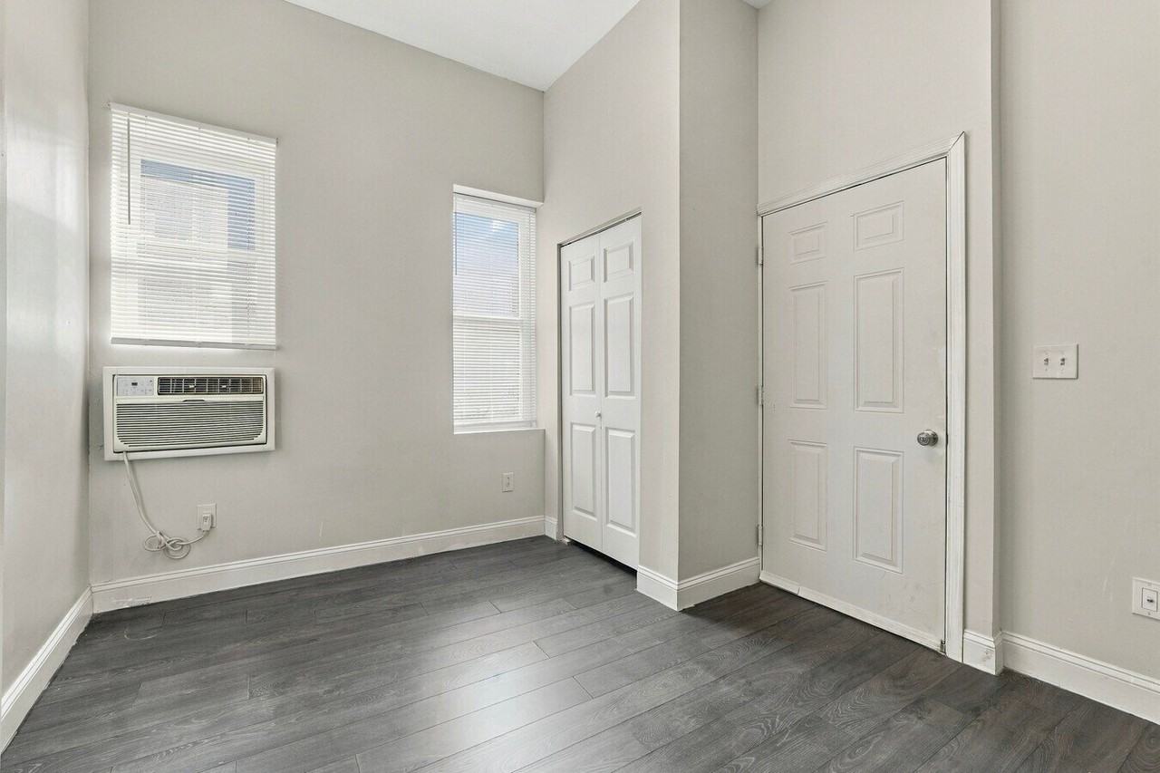 2120 N 8th St #2120N8thST - Photo 2 of 14
