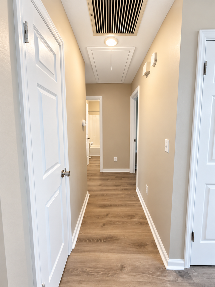 923 E Estates Blvd - Photo 6 of 9