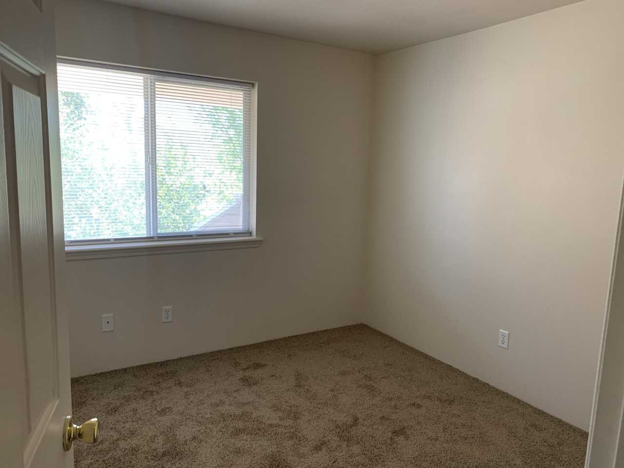 525 Western Ave #300 - Photo 5 of 7