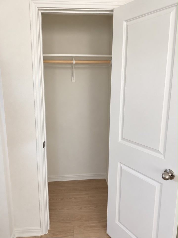964 Lake Sweetwater Ln #NA - Photo 2 of 5