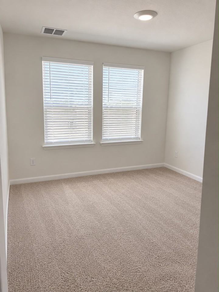 964 Lake Sweetwater Ln #NA - Photo 5 of 5