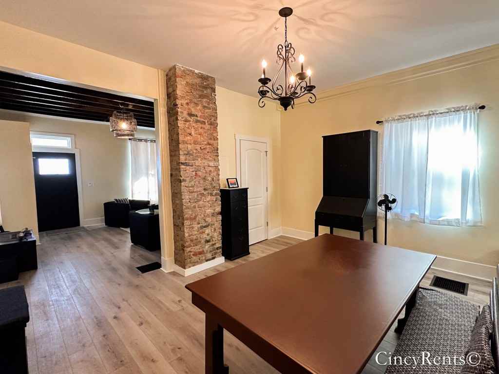 2456 Riverside Dr #NA - Photo 7 of 27