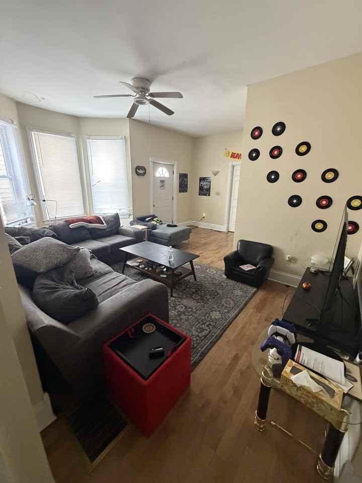 2209 W Clifton Ave #NA - Photo 3 of 17