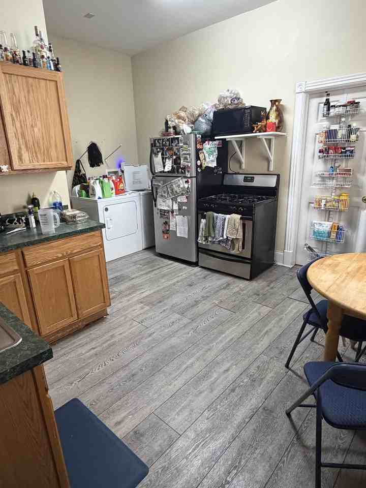 2209 W Clifton Ave #NA - Photo 6 of 17
