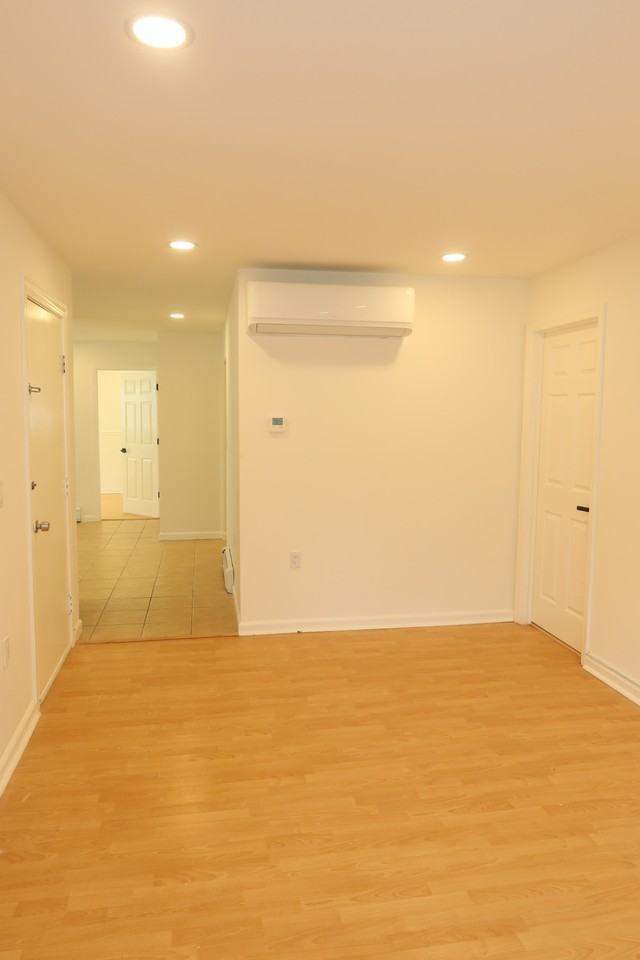 737 10th St - Photo 3 of 10