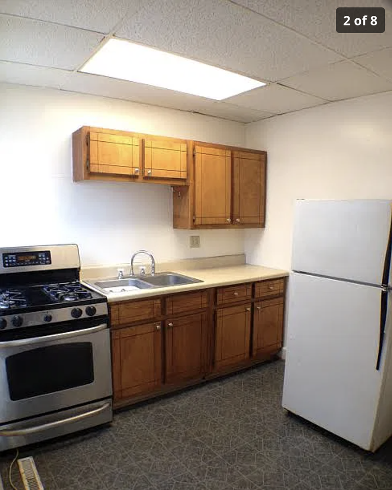 10203 Warwick Blvd #A - Photo 4 of 5