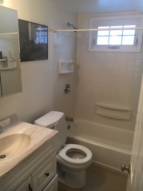 15 Randall Ave #2 - Photo 2 of 6