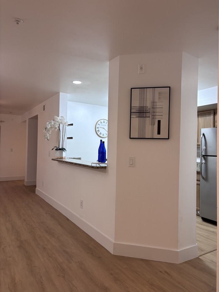 486 S Pin Oak Pl #106