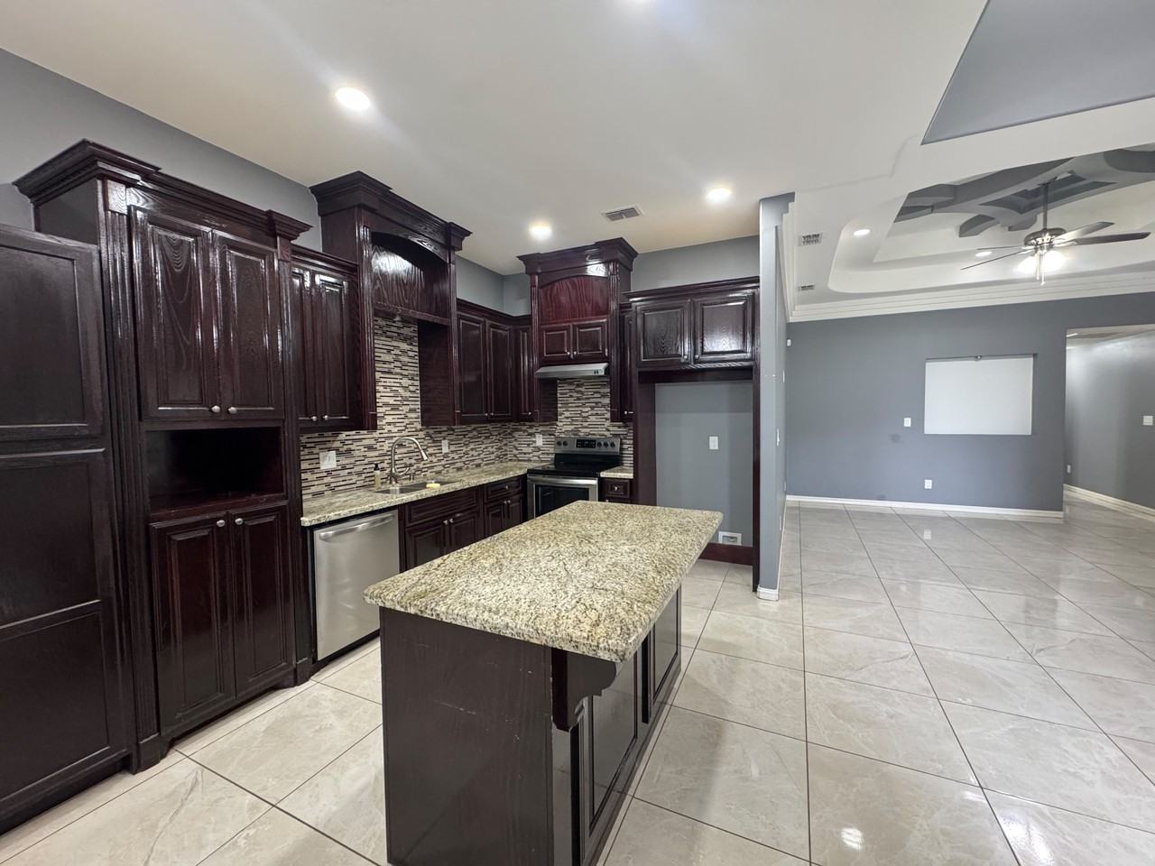 2333 N Ruby St #NA - Photo 2 of 19