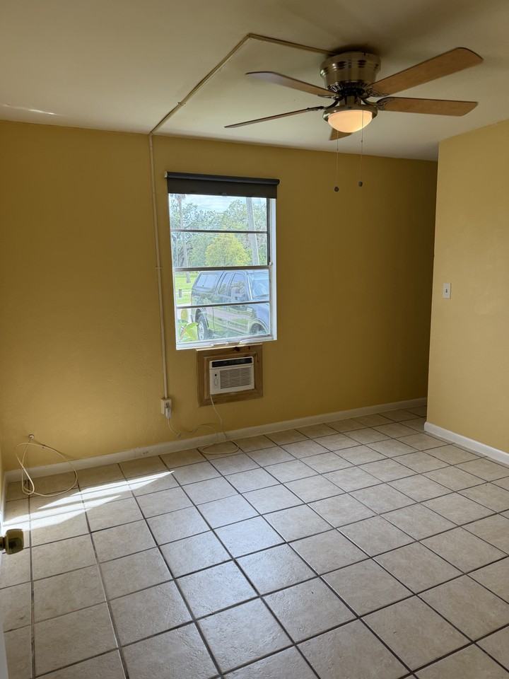 2814 Corrine St #A - Photo 4 of 8