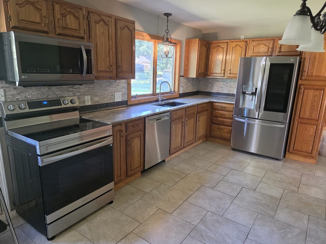 1555 Maple Ln #NA - Photo 6 of 23