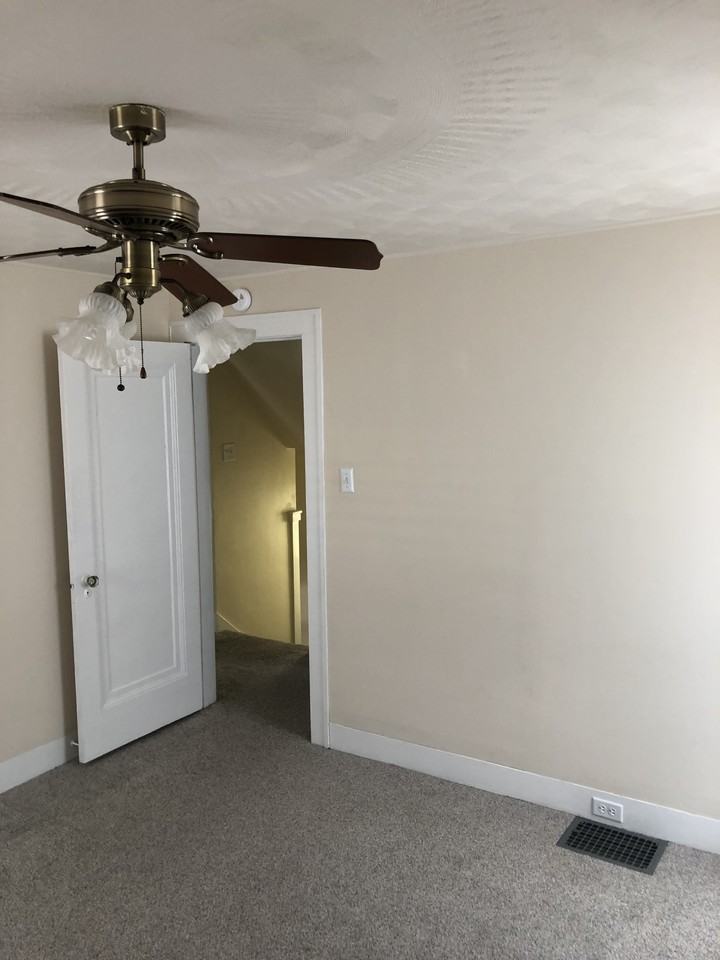 909 28th St #NA - Photo 3 of 13