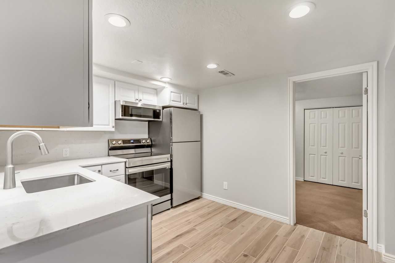 2925 S White Cir #NA - Photo 7 of 16