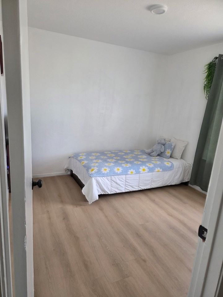 515 N Santa Monica St #NA - Photo 3 of 10