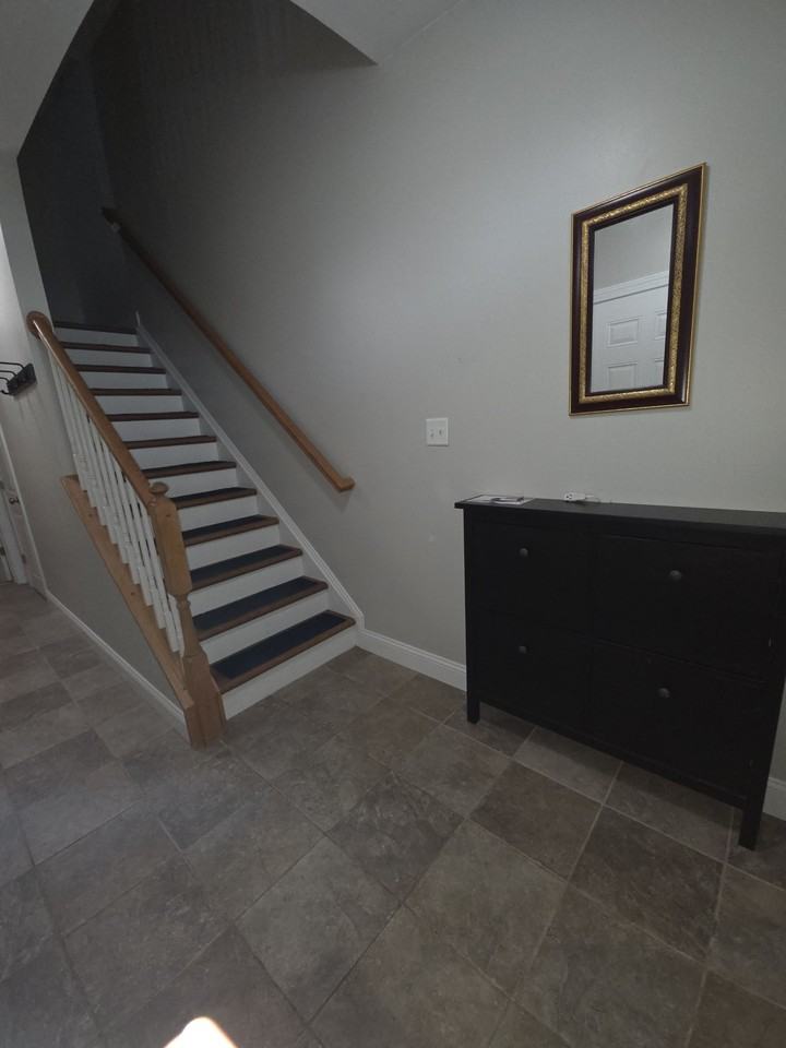10 Jay Cir #1 - Photo 2 of 36